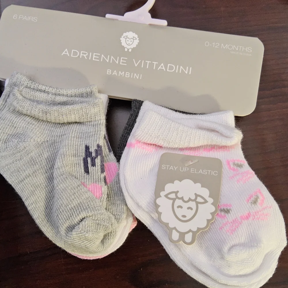 NWOT Size 0/12 months Adrienne Vittadidni Baby Socks 2 packs 12 pair total